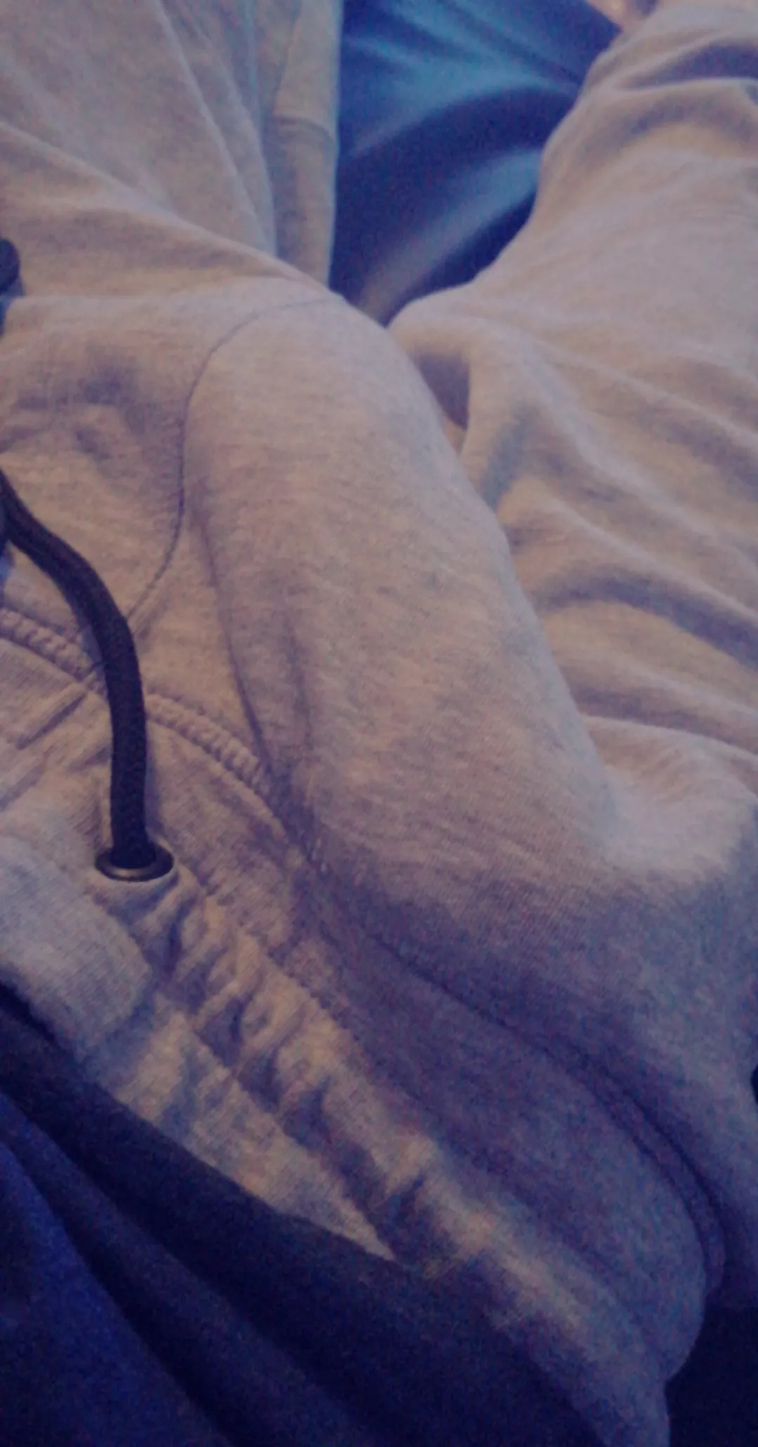 Grey sweatpants are best