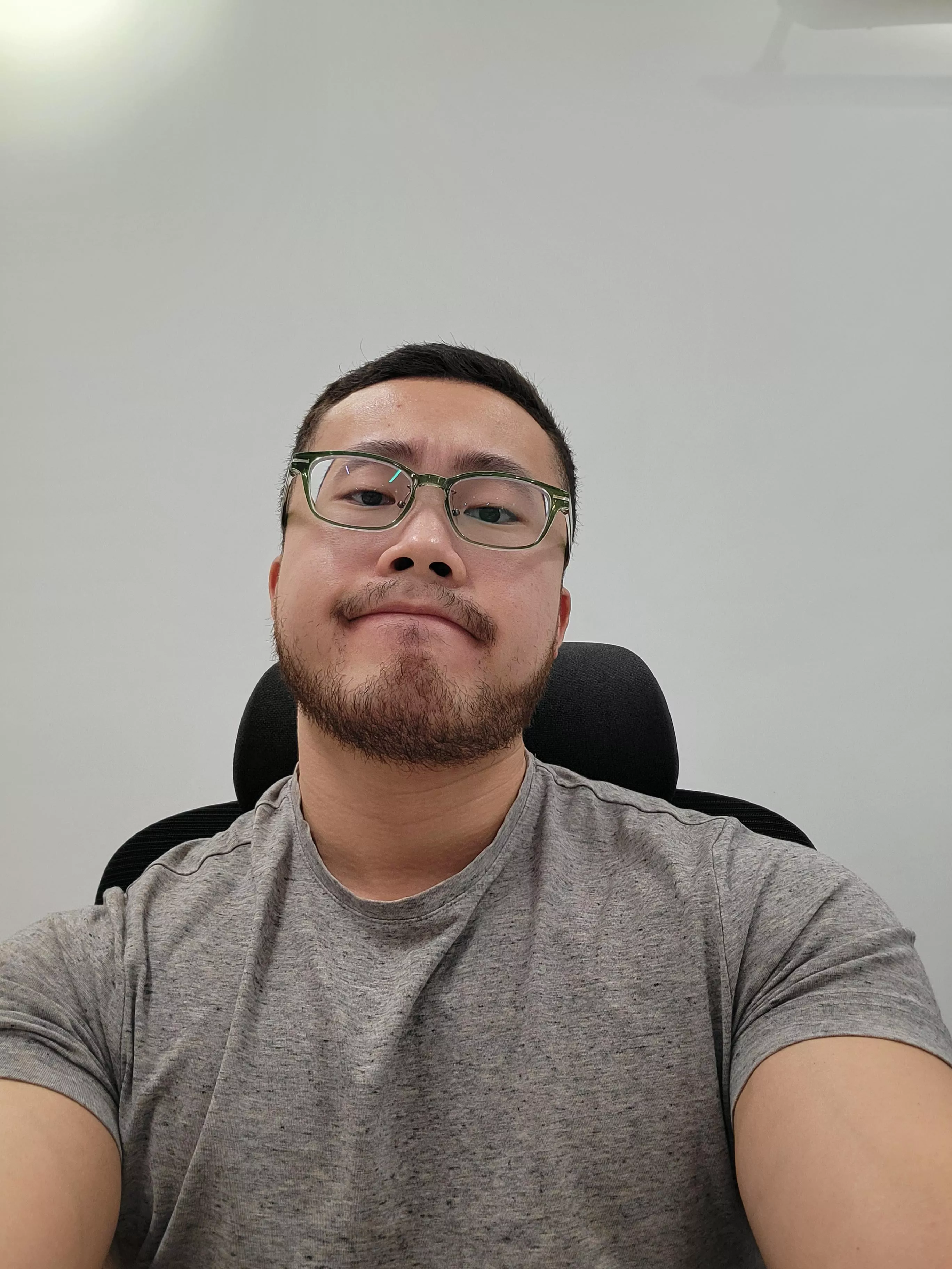 I'm bored at work. Someone please chat with me to stop me from jumping out the company windows🙃 I'm bored at work. Someone please chat with me to stop me from jumping out the company windows🙃