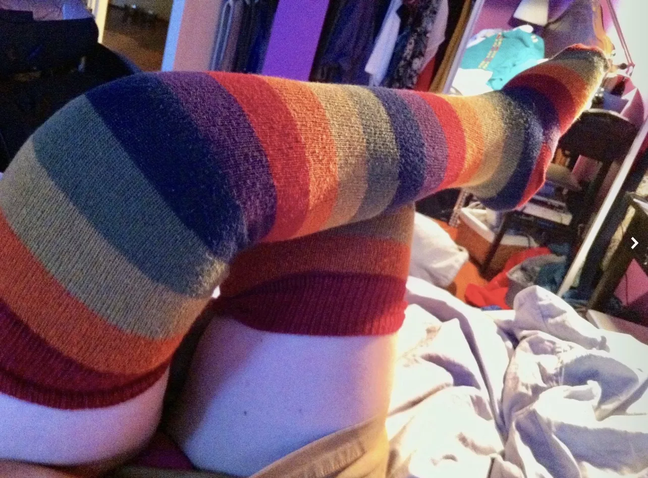 I’m paraplegic so it was hard to keep my legs propped up like this lol!