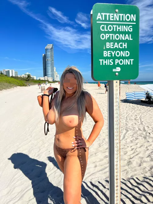 Let’s head to the nude beach..I need you to rub some lotion on me!