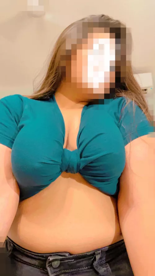 Like capturing your attention💋😉[f]