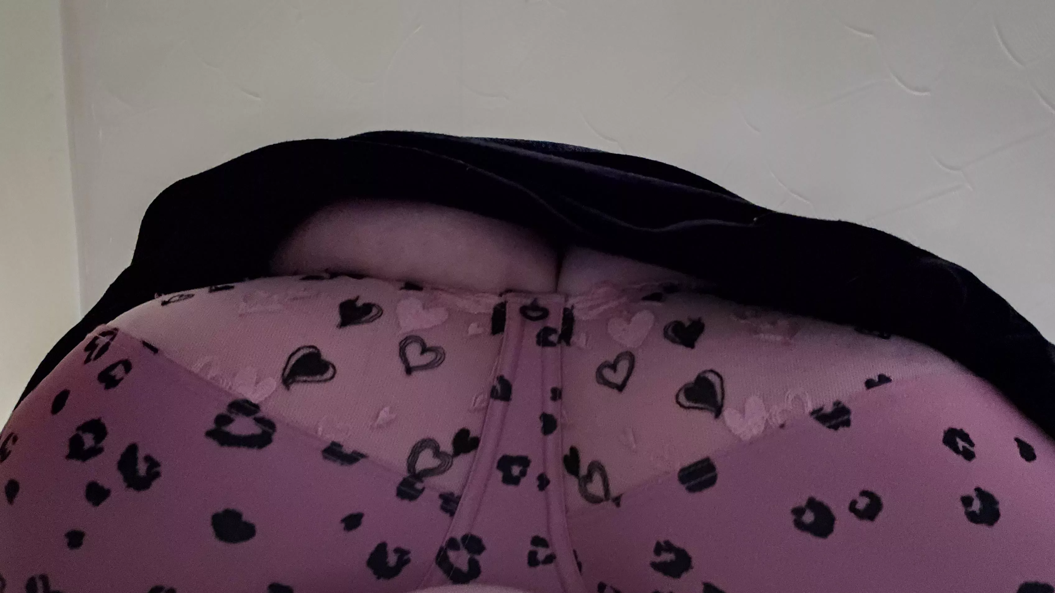 Like my bra ? Take a closer look , do it