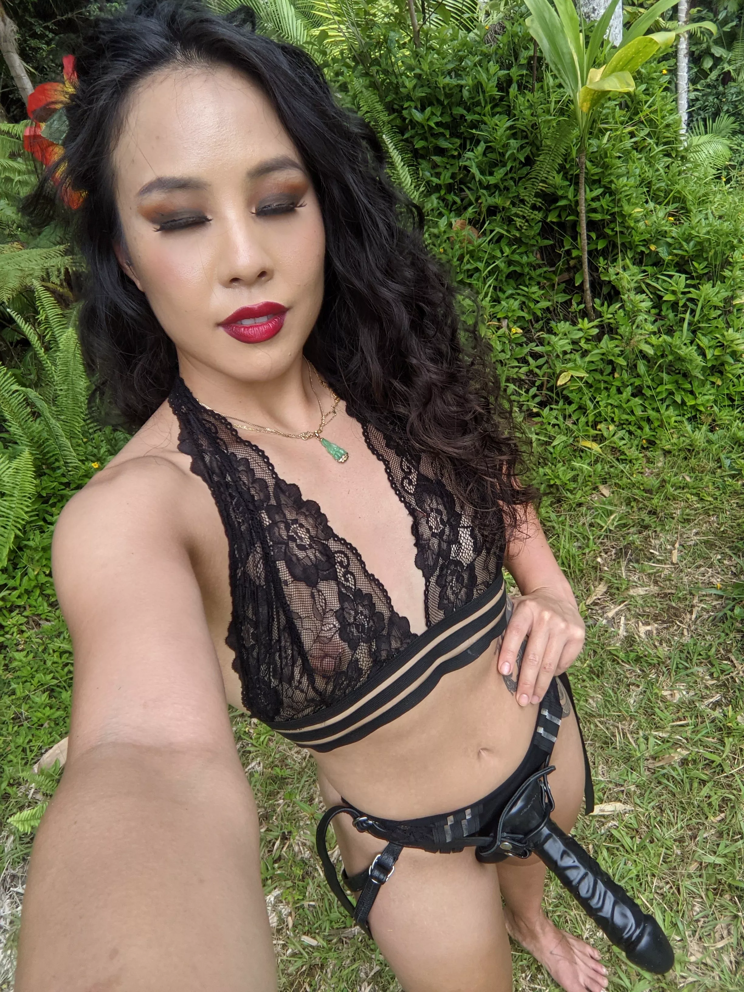 Looks like a great spot to split open that tiny man pussy of yours