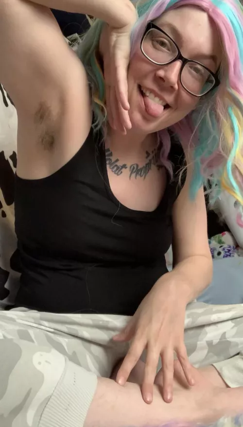 Lounging with these sexy pits