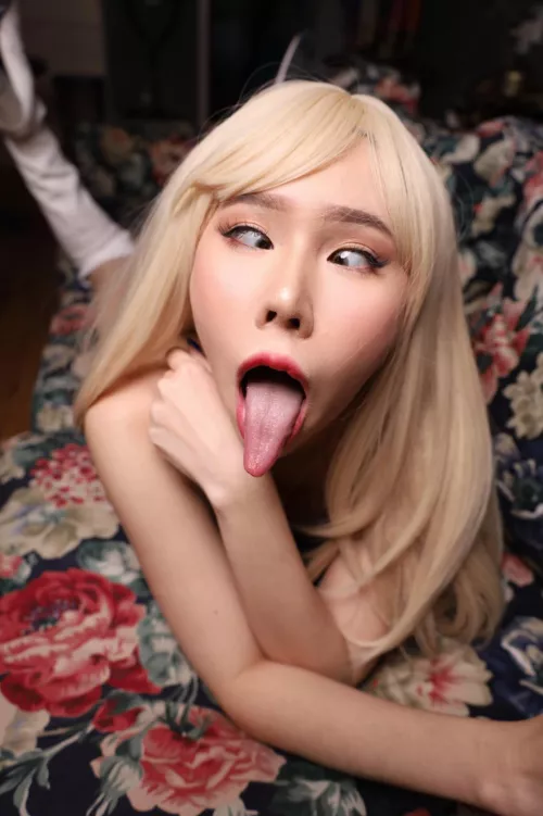 My tongue wants your cum