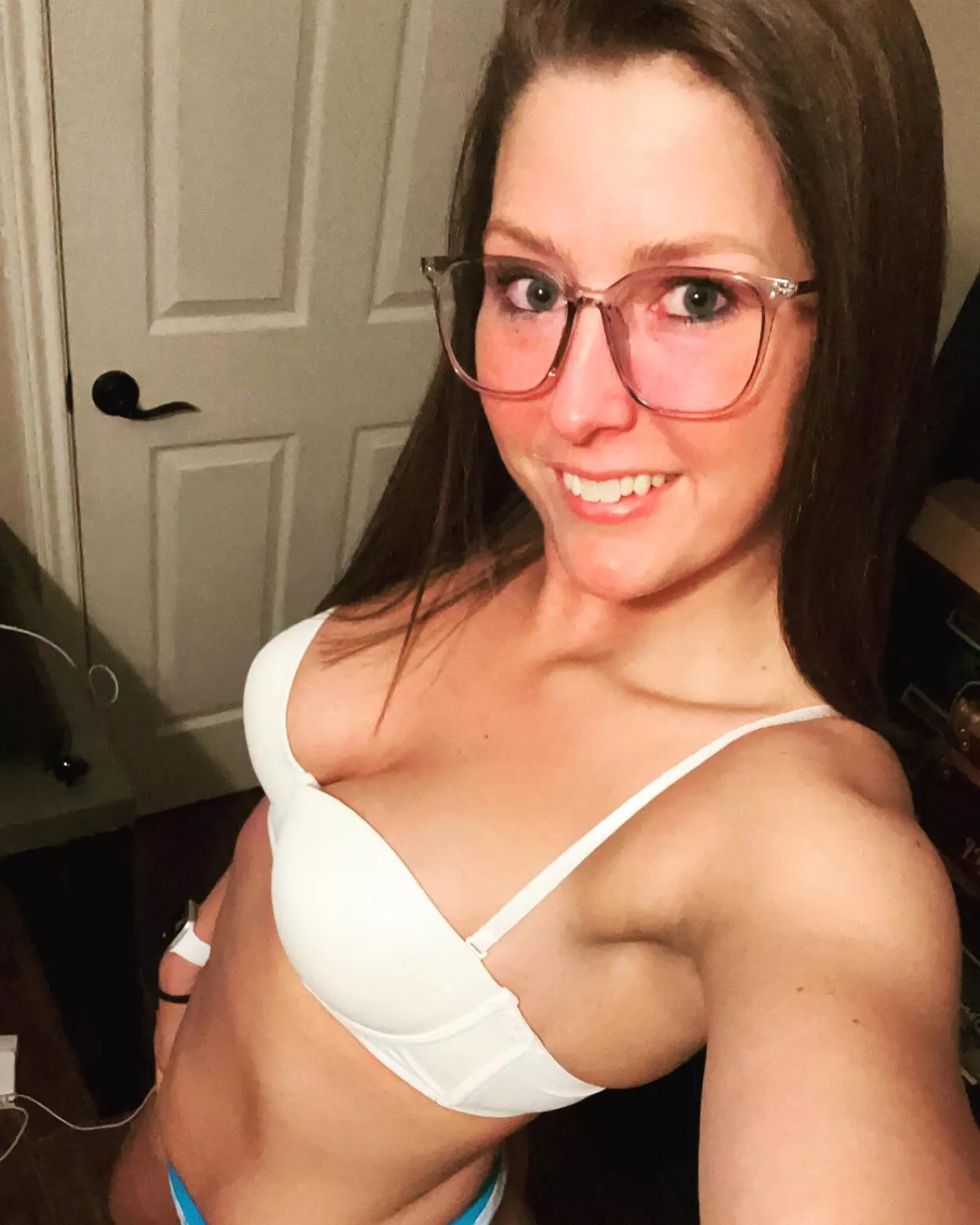 Nerdy girl is here for fun!