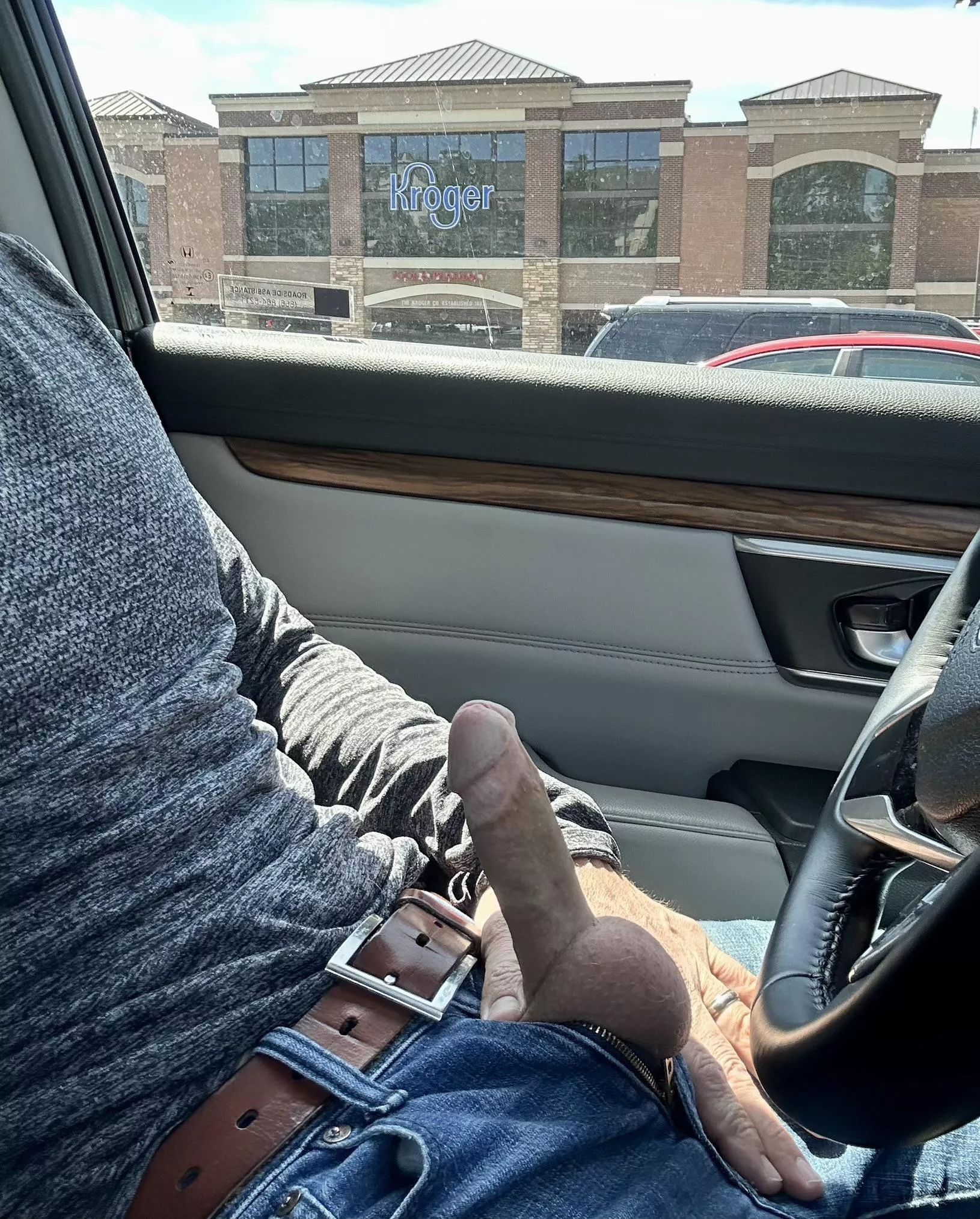 Running into the grocery, need anything?