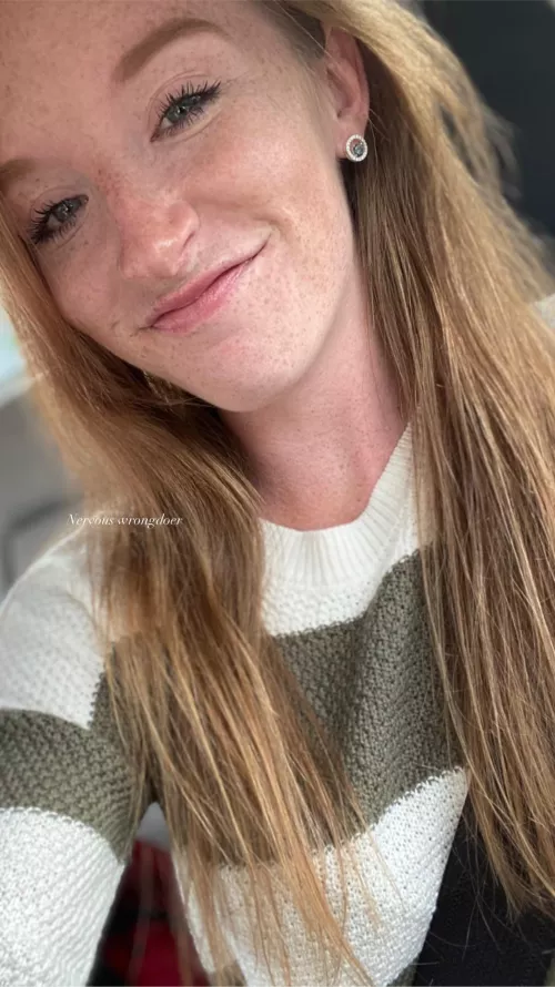 Soft smiles and soooo many freckles