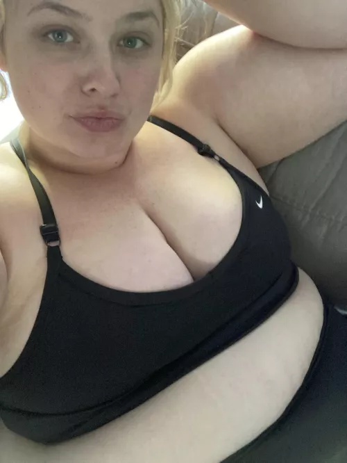 Still pretty without make up?