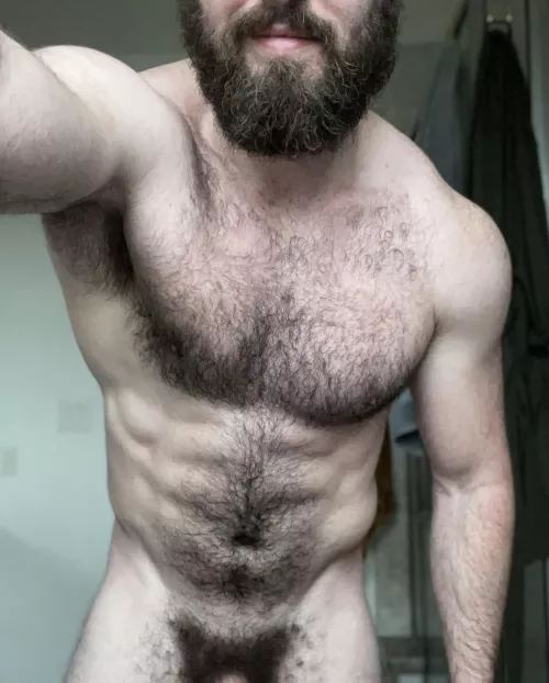 Sweaty bush to match the beard