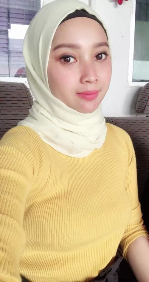 The ass owner...she once said no whites would want her.. prove her wrong with ur votes..