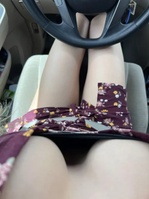 Thigh gaps > Cleavage