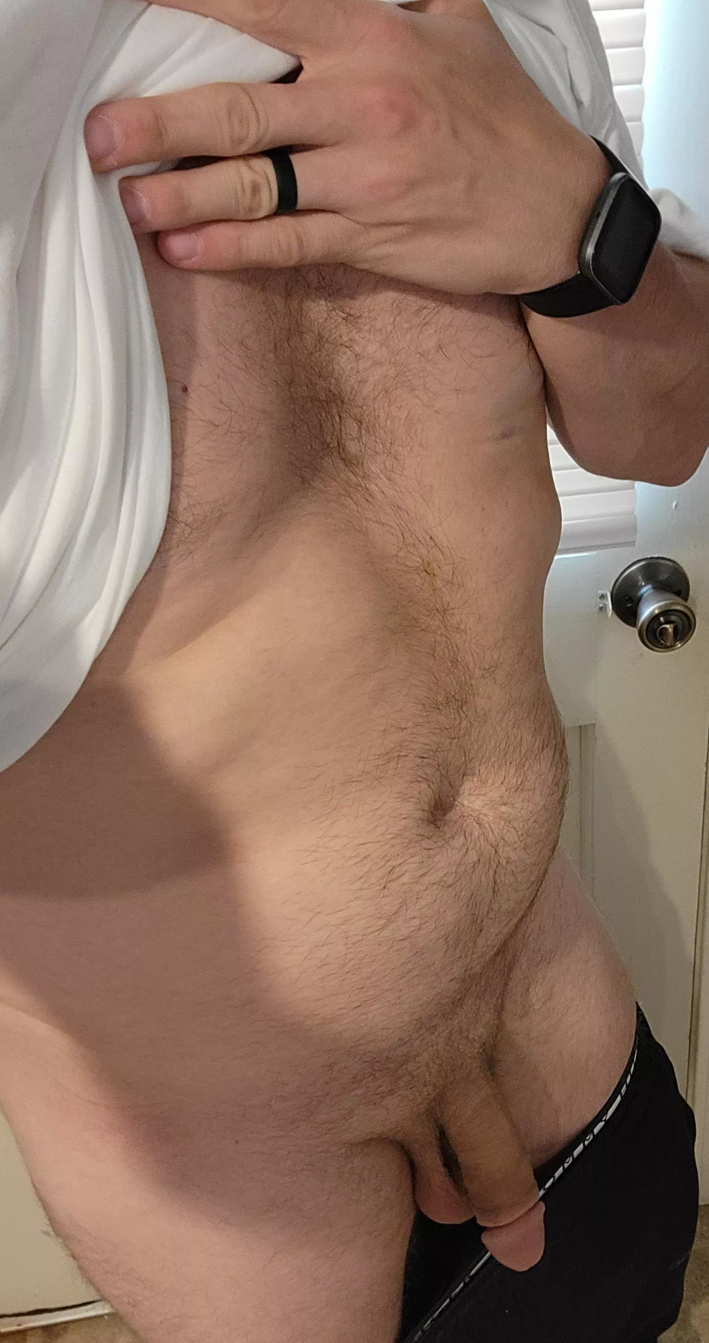 [43] Today's my birthday come hang out with me