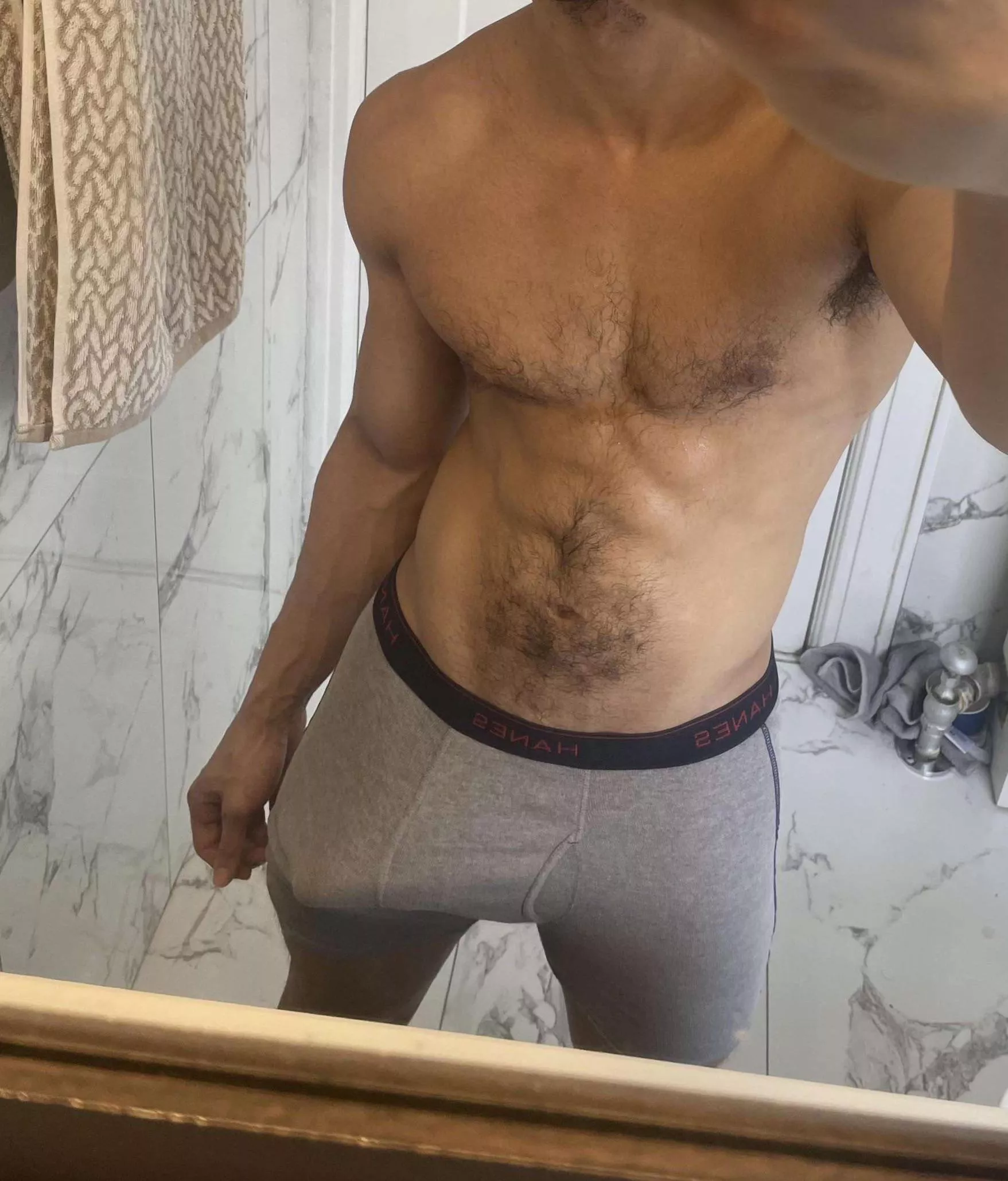 Any cougars like buldges? 🐆