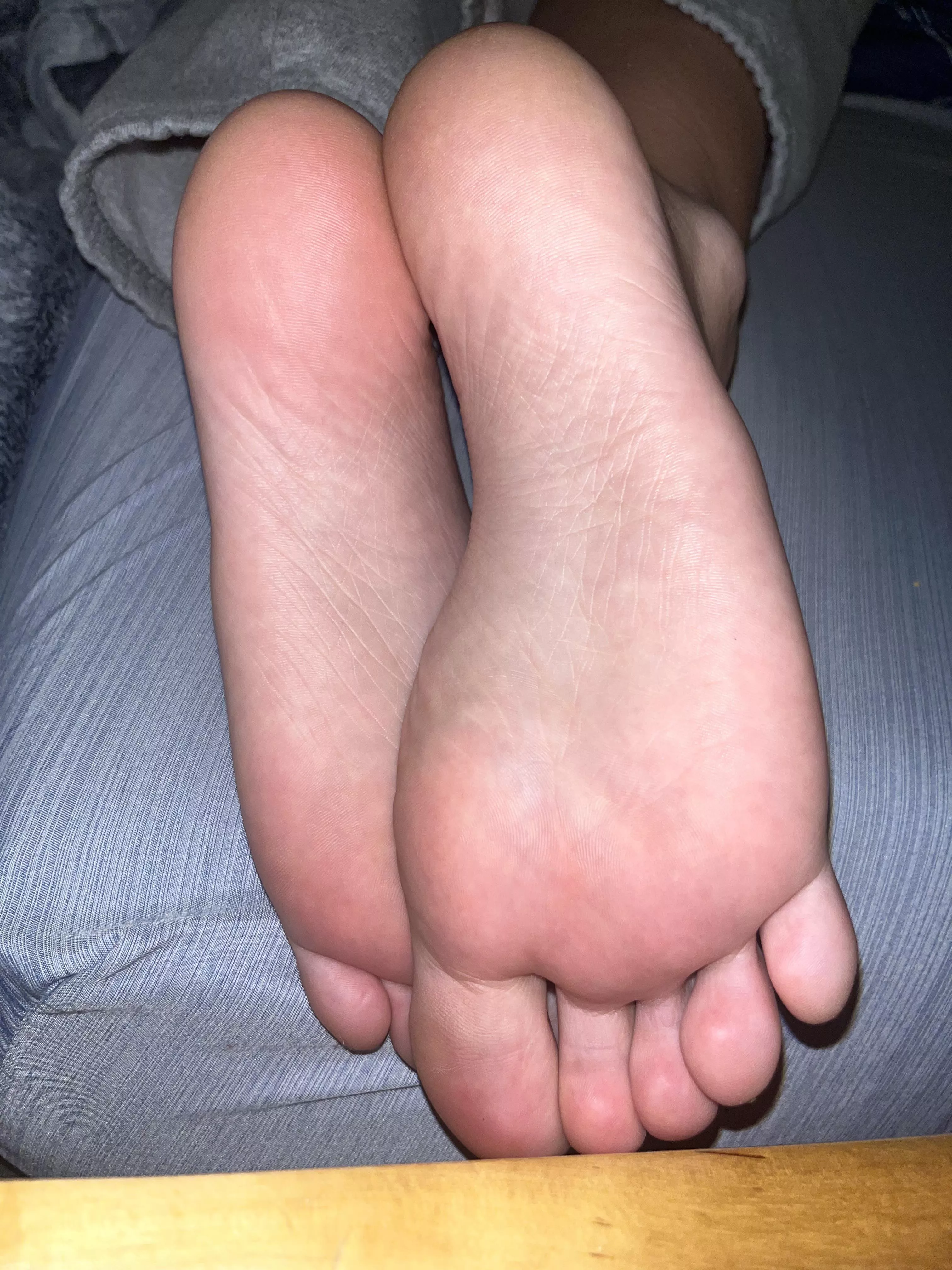 Cover them in cum footboy