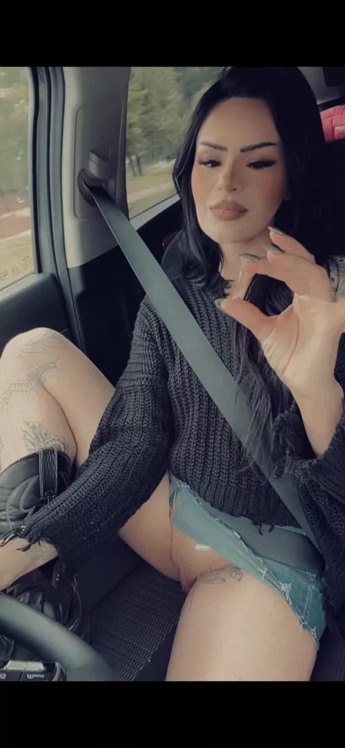 Favorite place to make myself cum 👅 and I never wear panties so mama stays wet 🔥