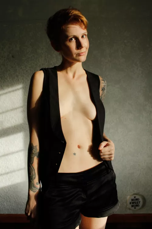 Fuck yes waistcoats!! ^^