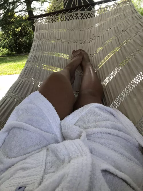 Good nights loveeeers π do you like my feet? π (oc)