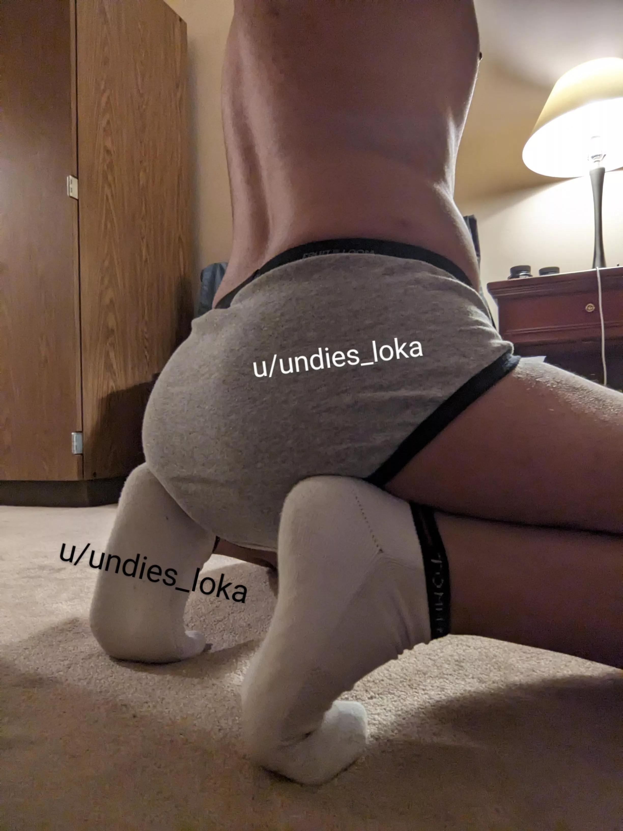 I squat regularly but today I'm only stretching