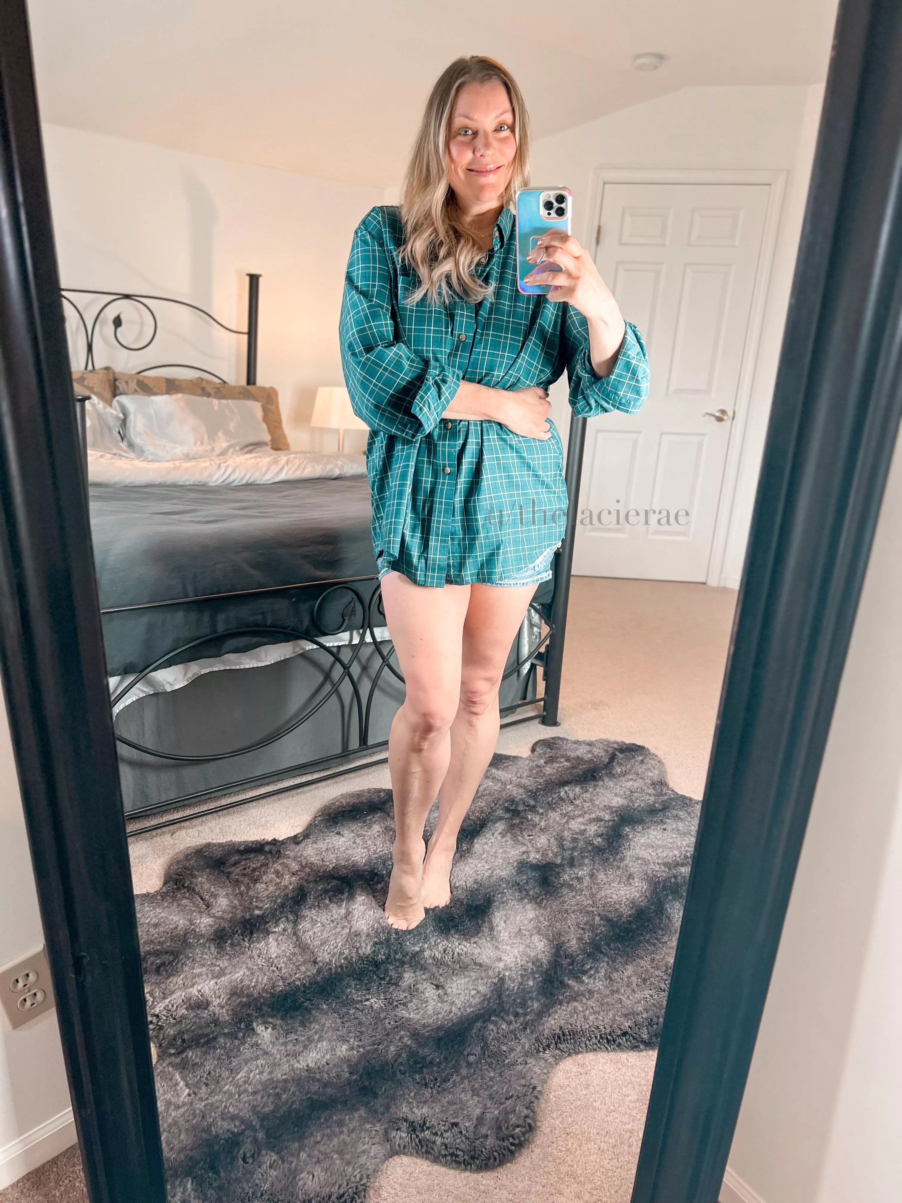 I wear baggy clothes so you can daydream about what’s underneath