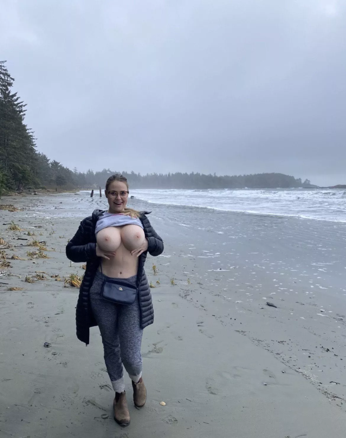 If my big tits got you rock hard I wanna see 🤤