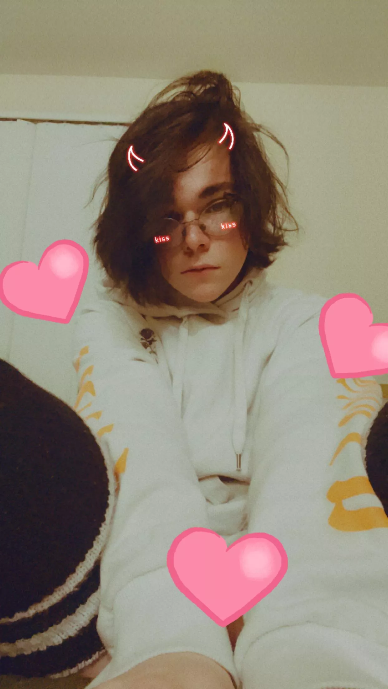 In a silly goofy goose mood :3