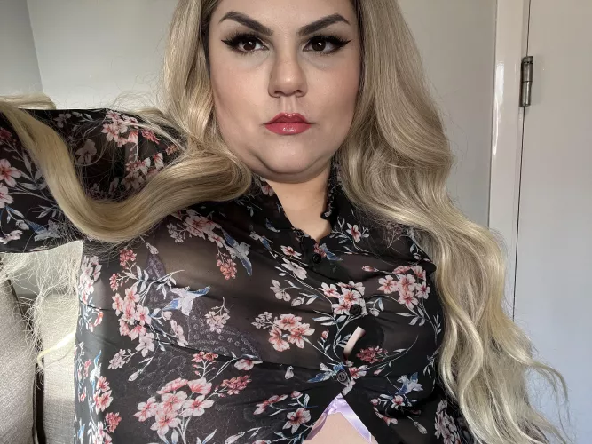 Just discovered how cute lipgloss is