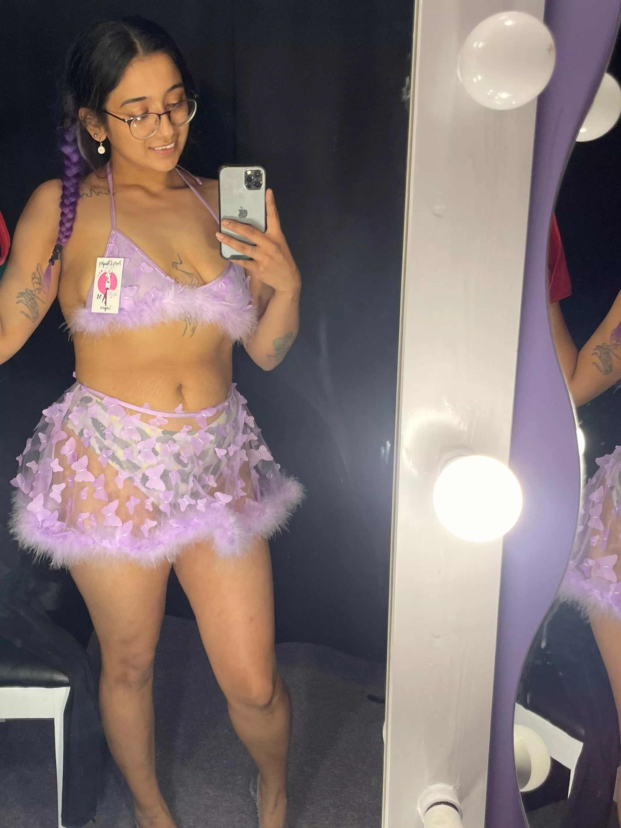 Little shopping trip with the girls…wanna help take it off(28)?