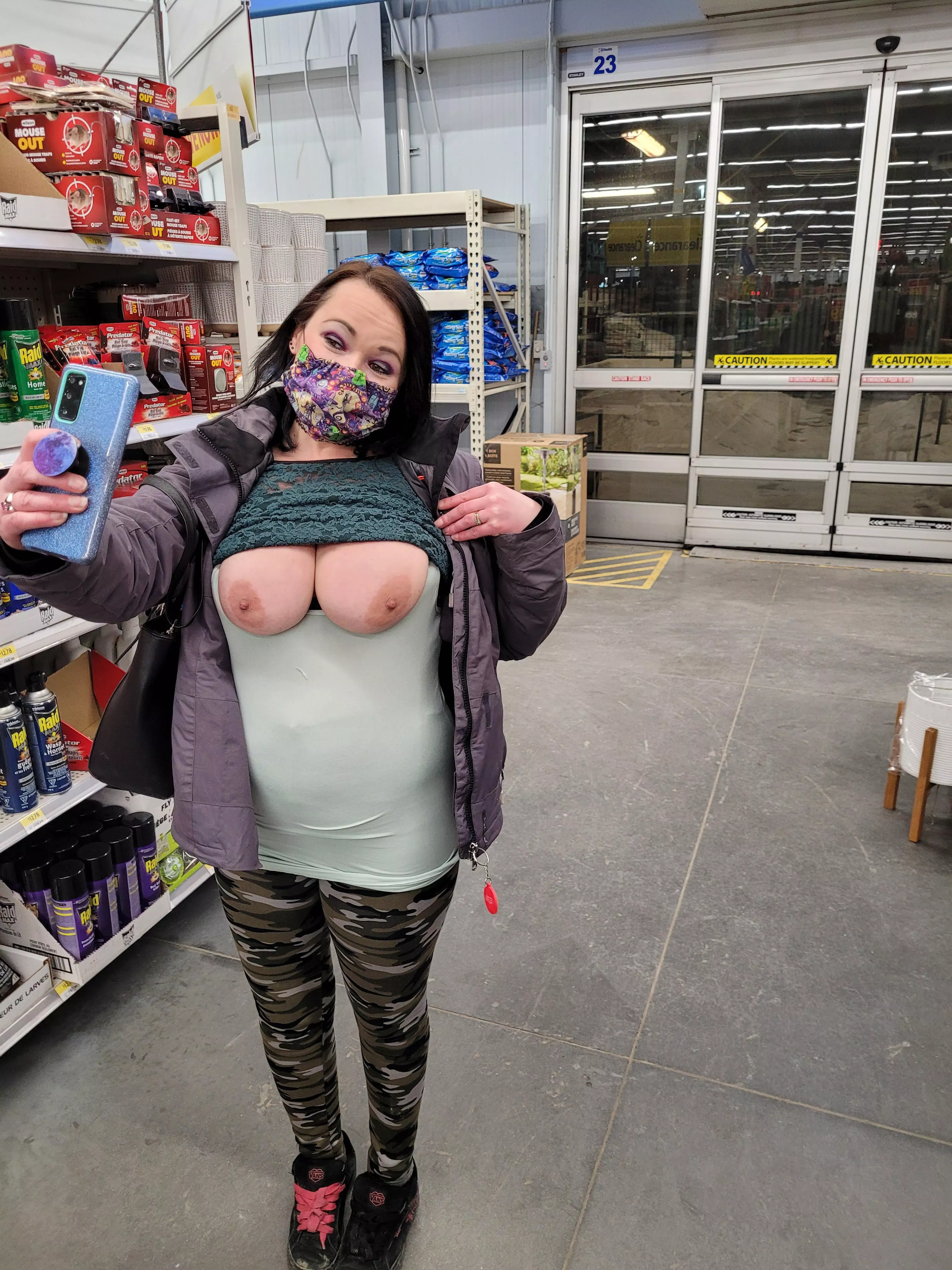 Love flashing at my local grocery stores... just check out the melons!