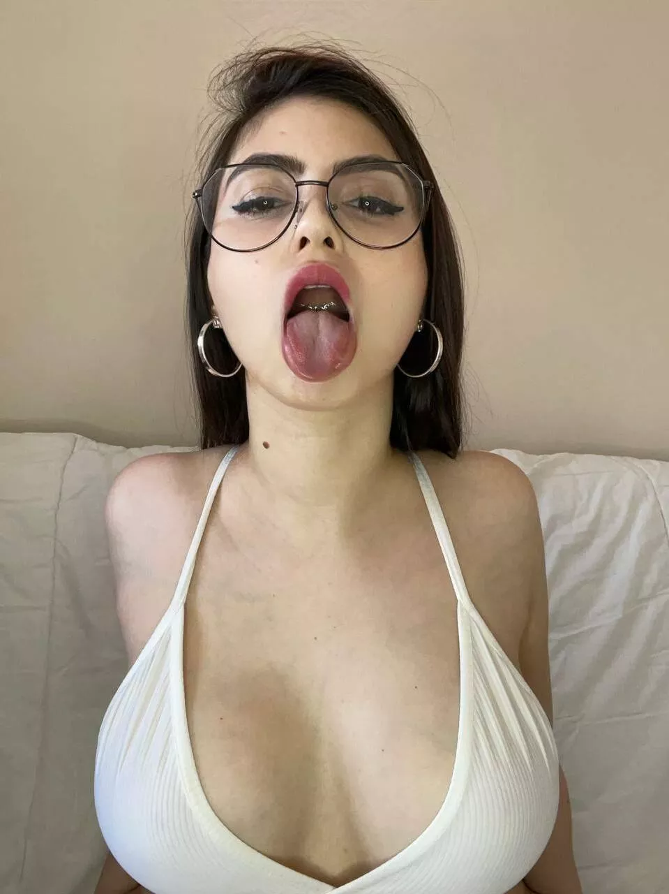 Make dirty my glasses with your protein