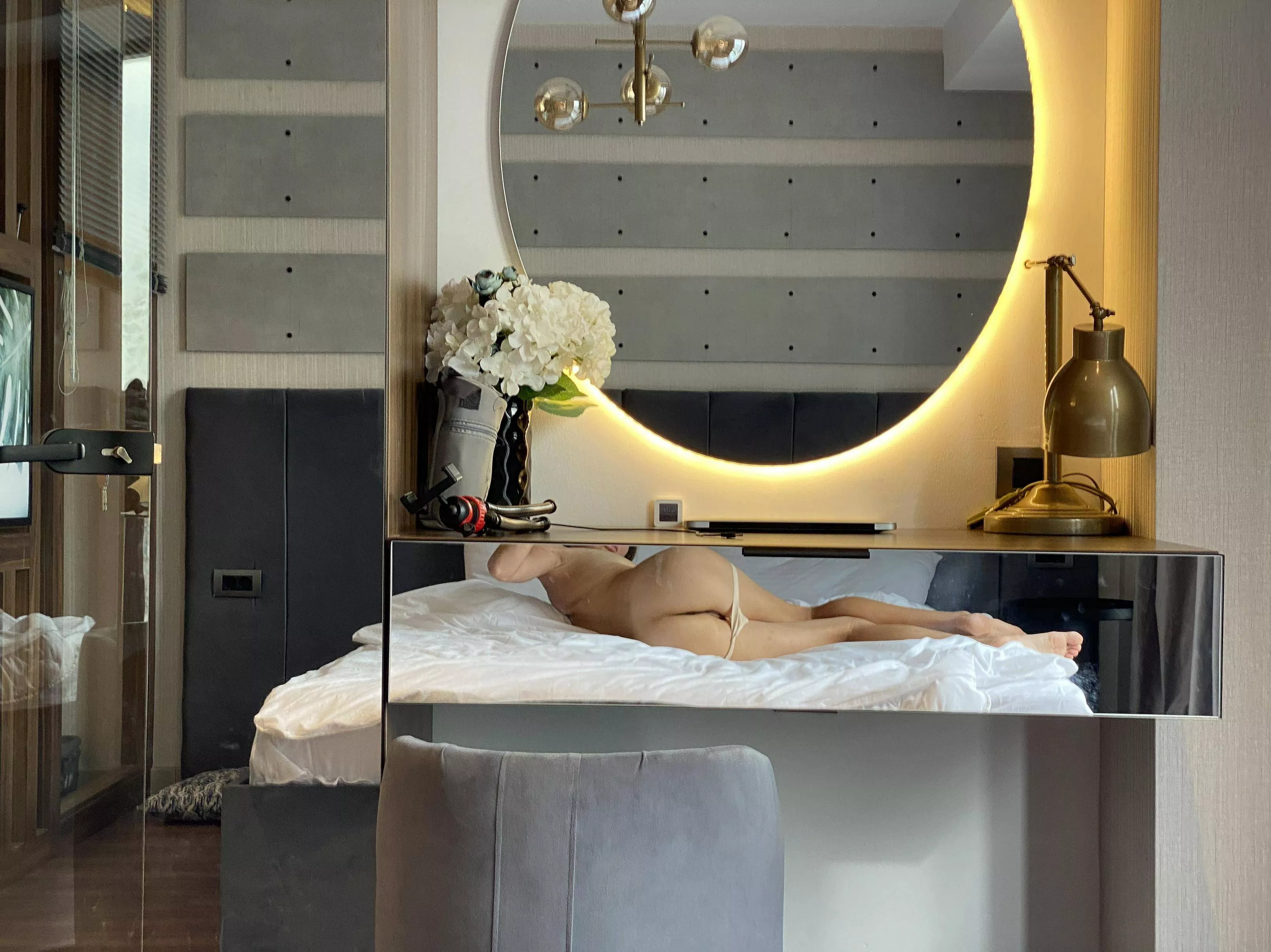 my ass looks very sexy without panties