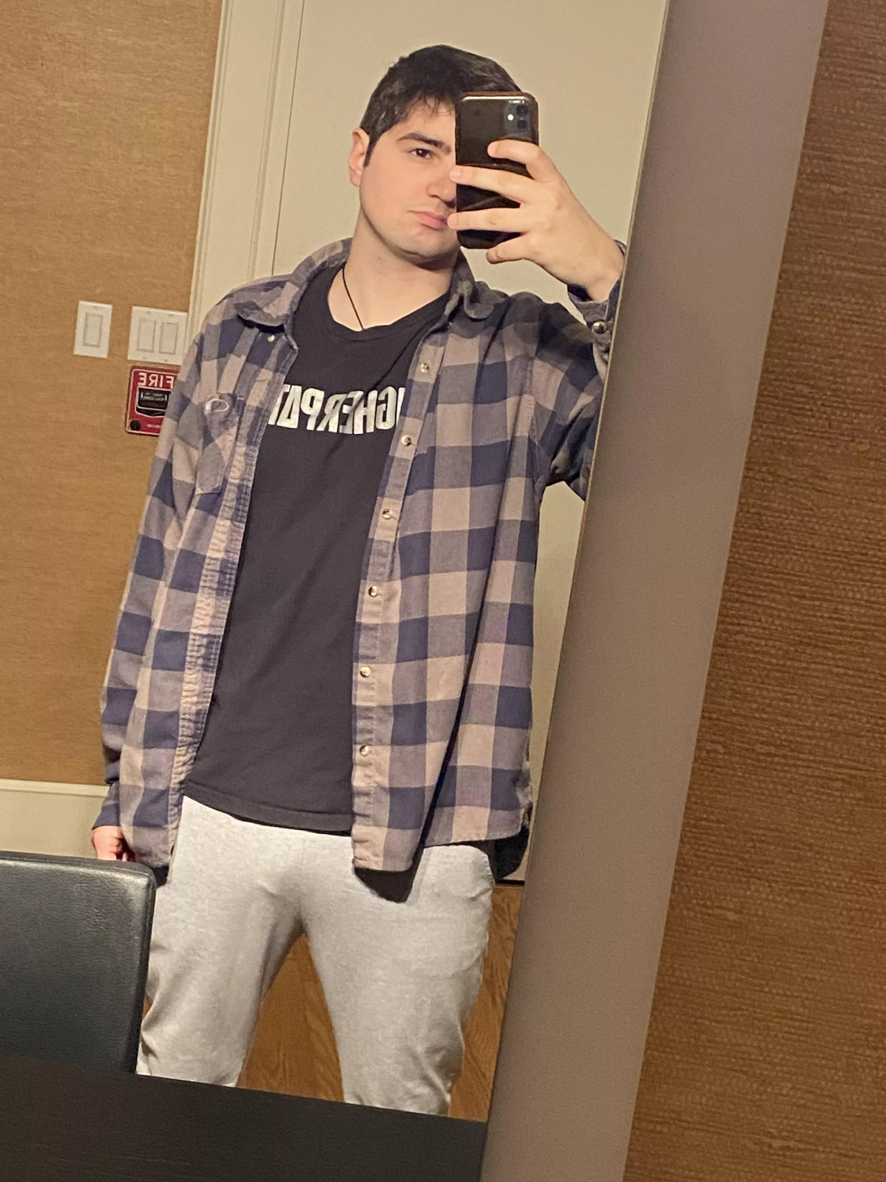 Some guys can pull off the lazy look, I am not one of them lol