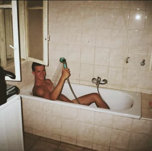 Think he might need a hand