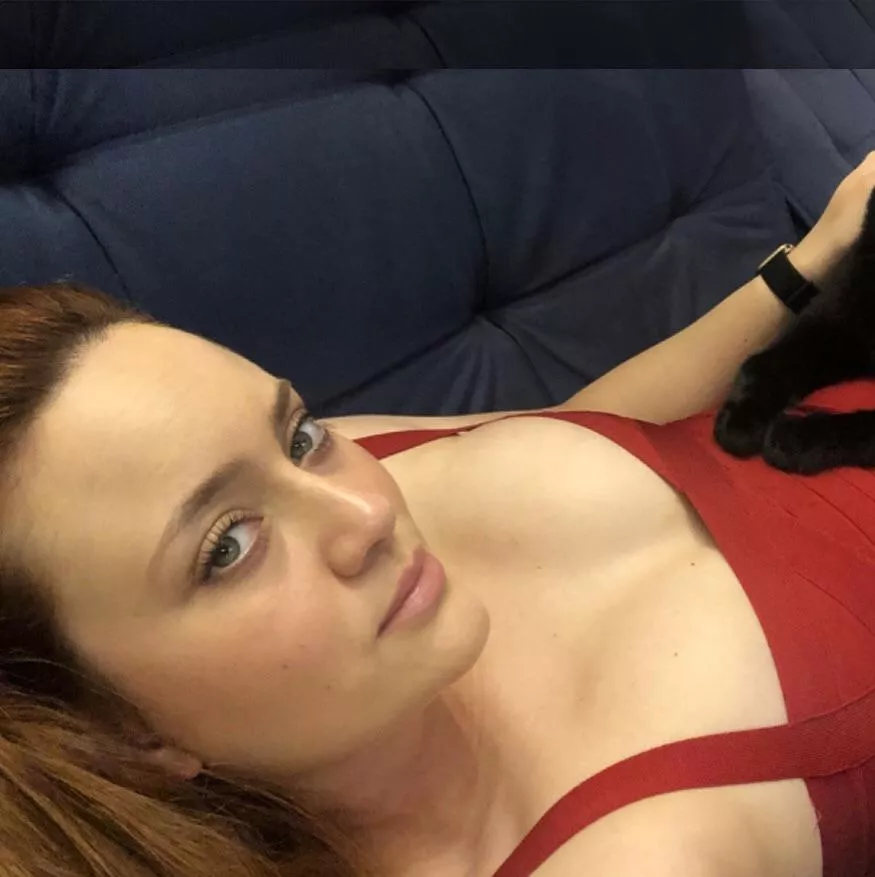 Would you take me on a date?