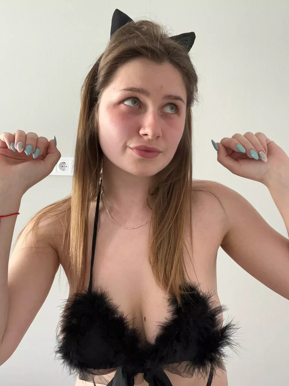 Your kitty with huge boobs is waiting on a free page