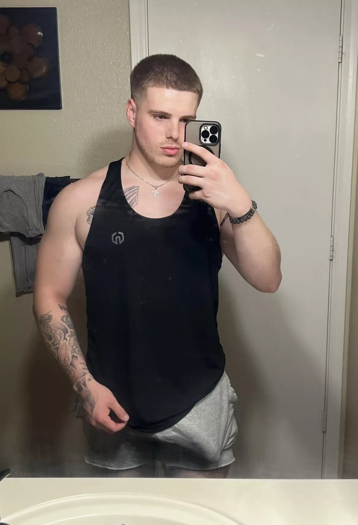 (22) are you into Italian men?