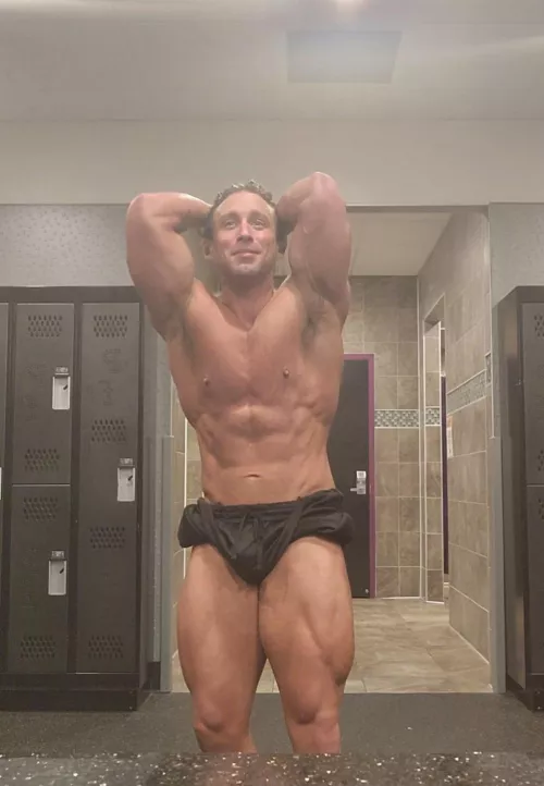 [30] Up top or down low?