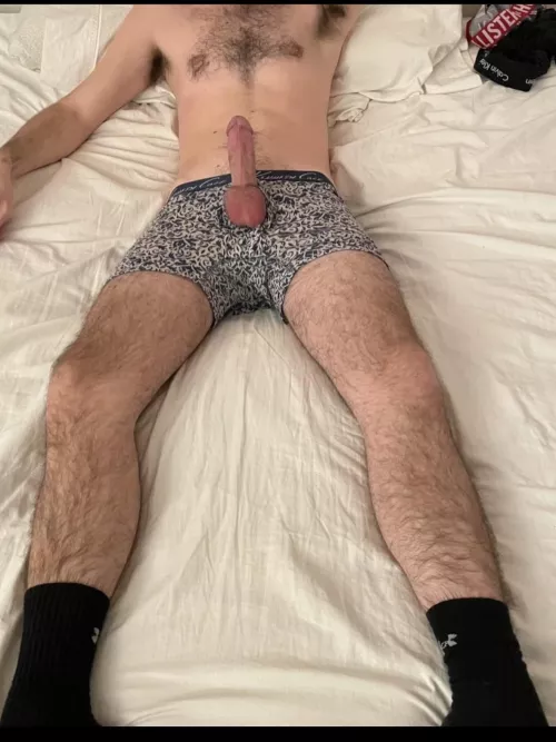 can someone lend a hand or hole?