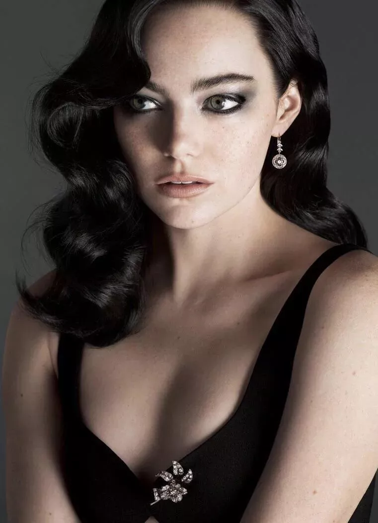 Emma Stone dark-haired