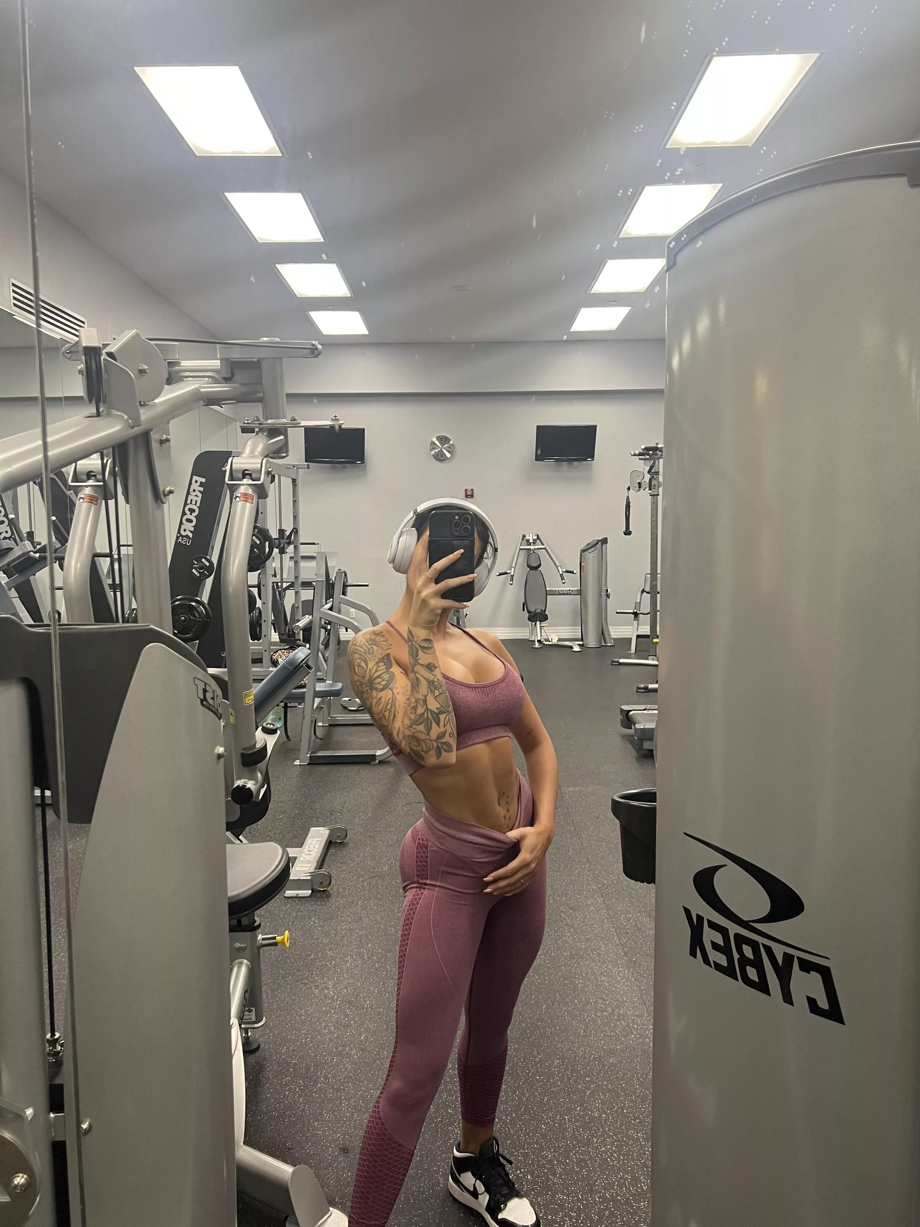 [F] Good morning, guys!❤️