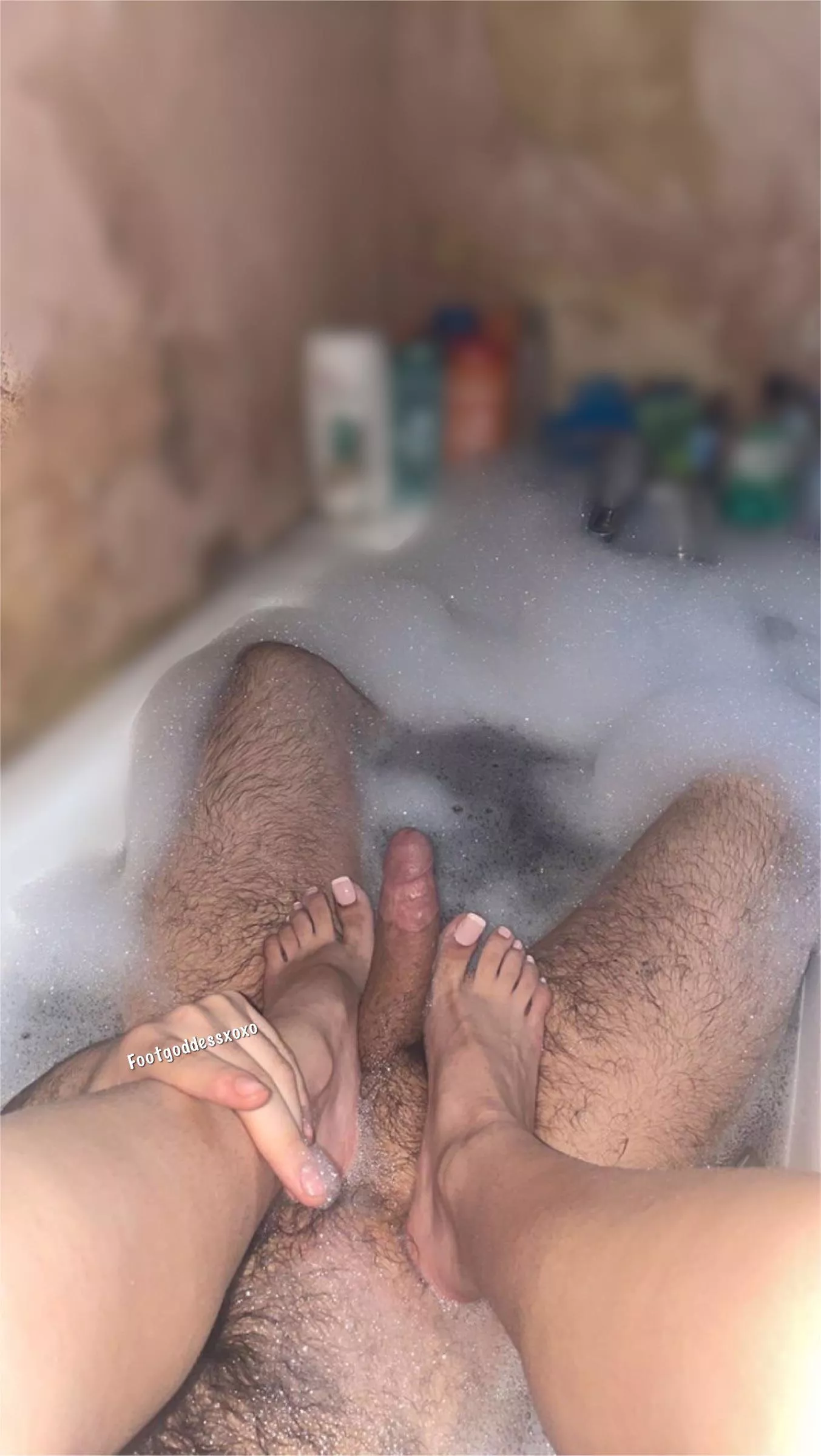 Fj In the bath all wet and slippery 😏🤪💦