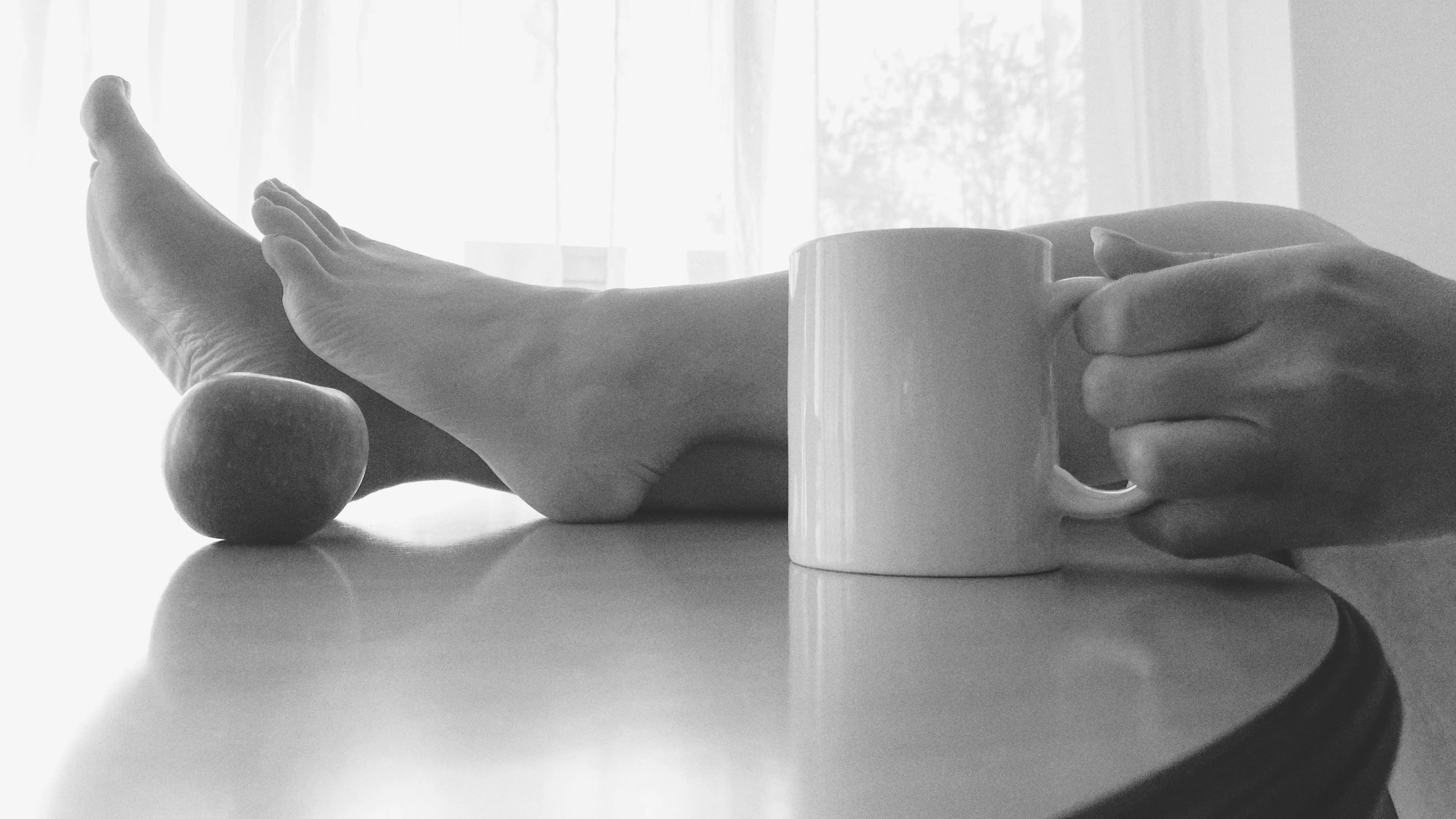 Good morning everyone 🥱Shower: before or after coffee? 🤔