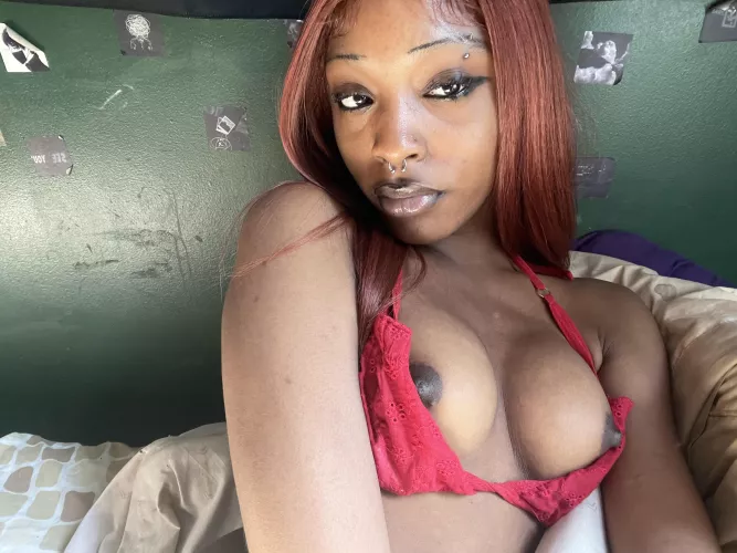 let me hold your head as you suck them