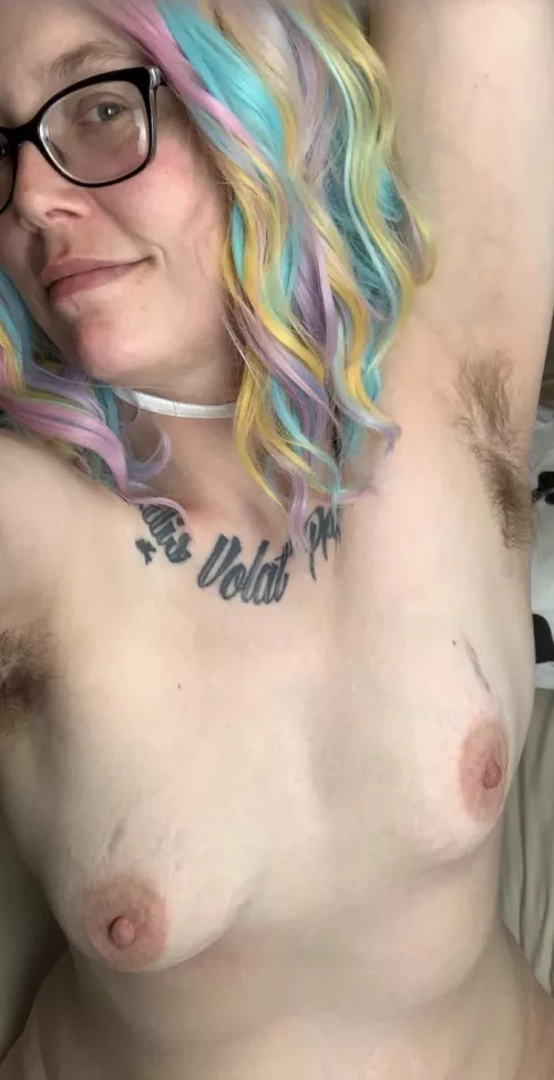 Let the hair be free!