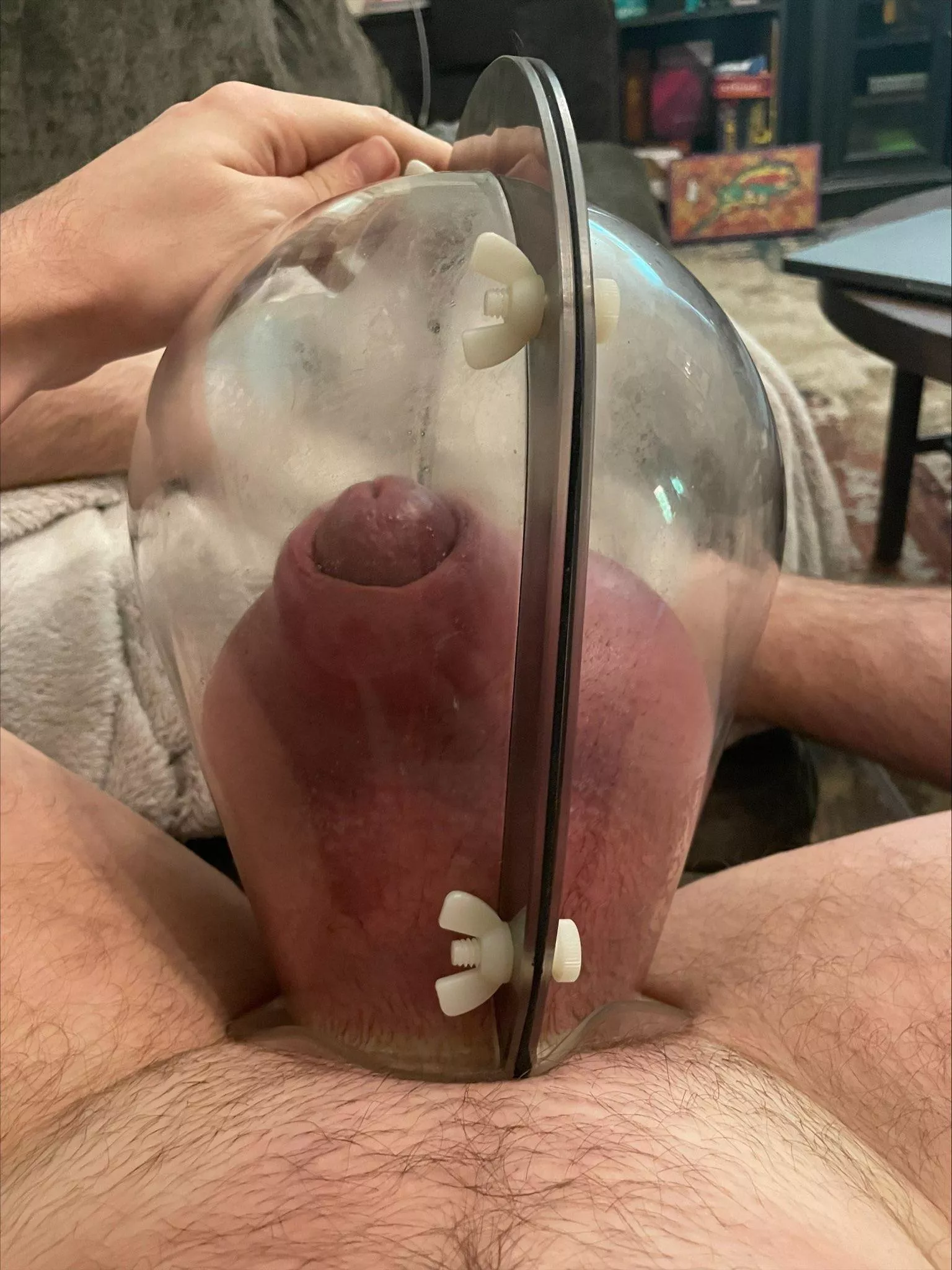 My balls look SO photogenic in this pic