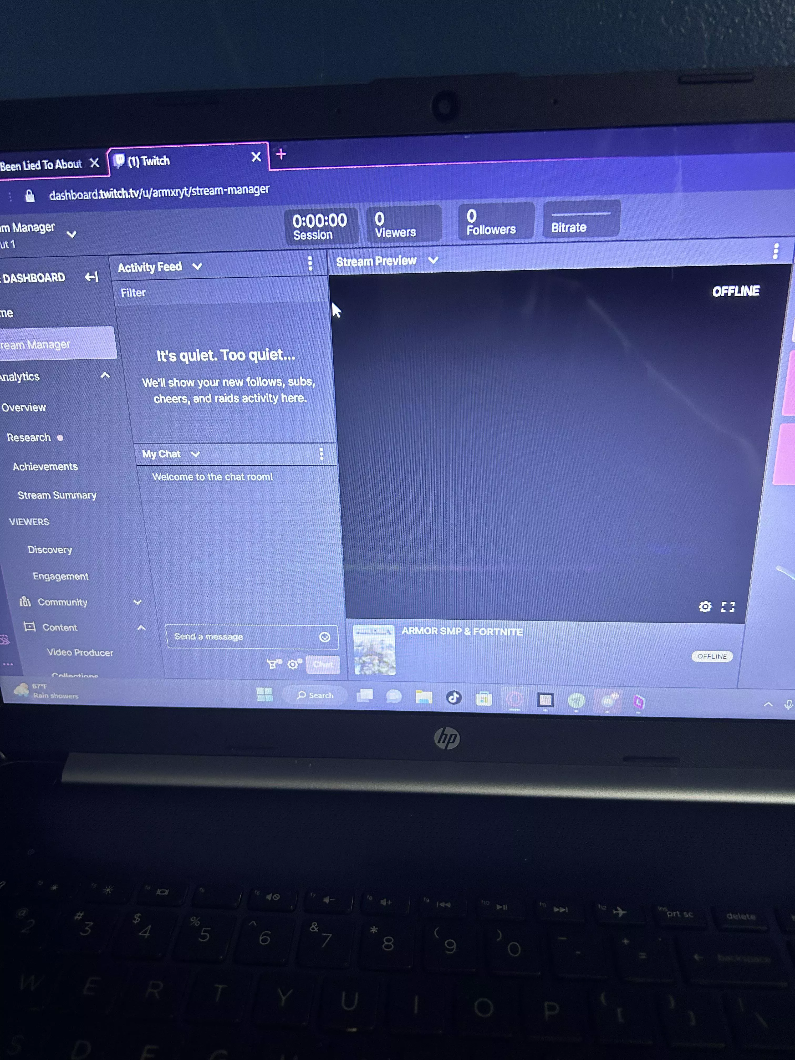 Pleas help me, I am trying to turn off where it shows rerun and make it live, how do I do this?