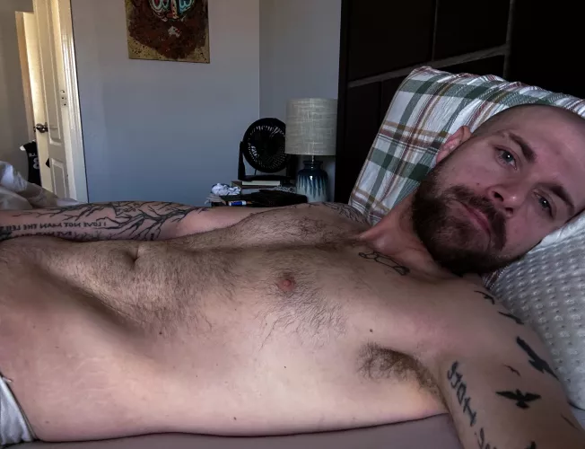 Rainy days are made to stay in bed. Don’t you agree?