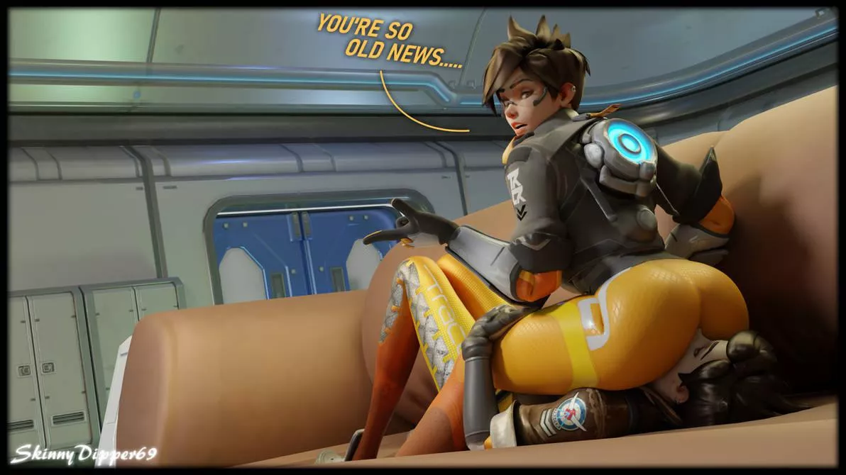 Tracer Facesitting (skinnydipper69)
