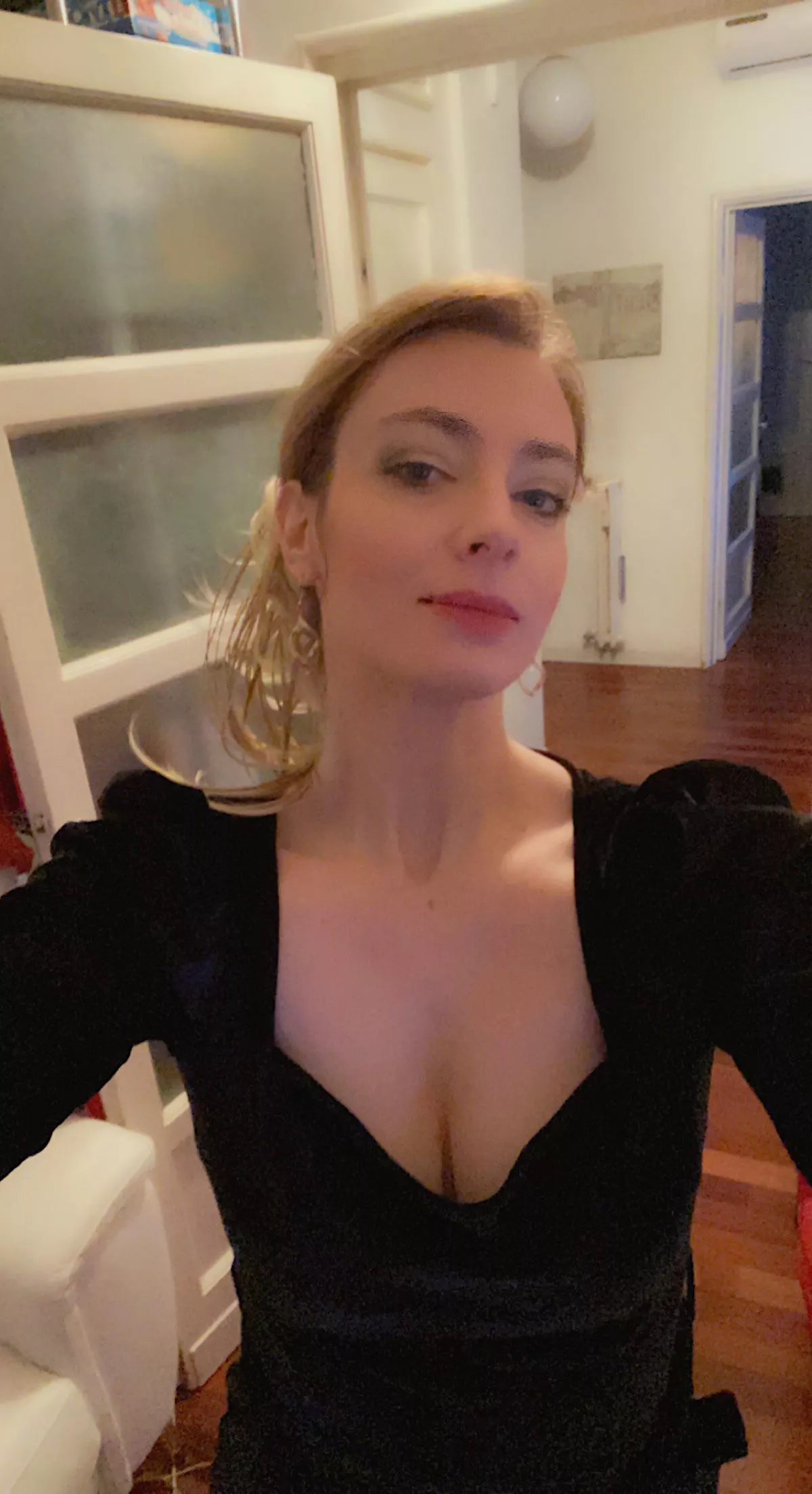 Wellcome to cleavage land!