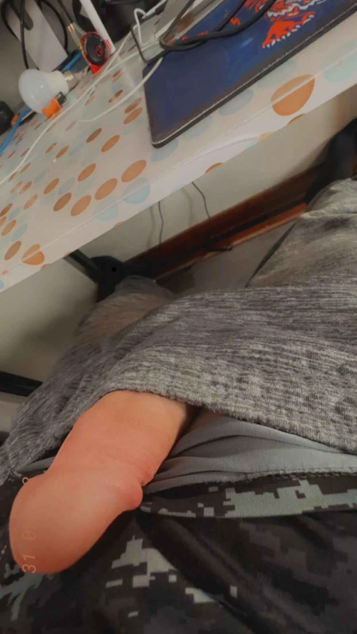 Working hard, or hardly working? You decide 😏